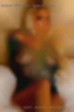 (: pussy swingers totally open to kinky friends too!